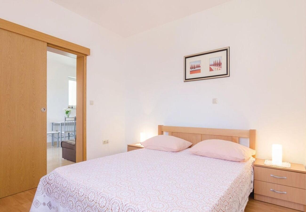 Apartments Ljuba ドゥバ エクステリア 写真