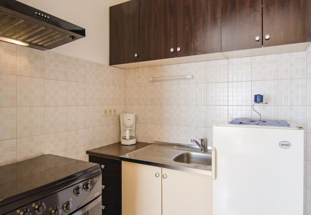 Apartments Ljuba ドゥバ エクステリア 写真